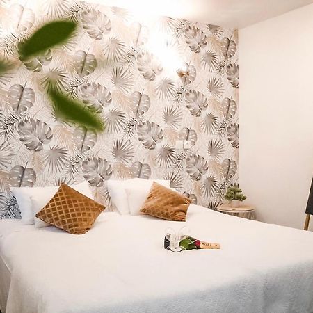 Maria Grazia Hotel Saint-Gâtien-des-Bois Dış mekan fotoğraf